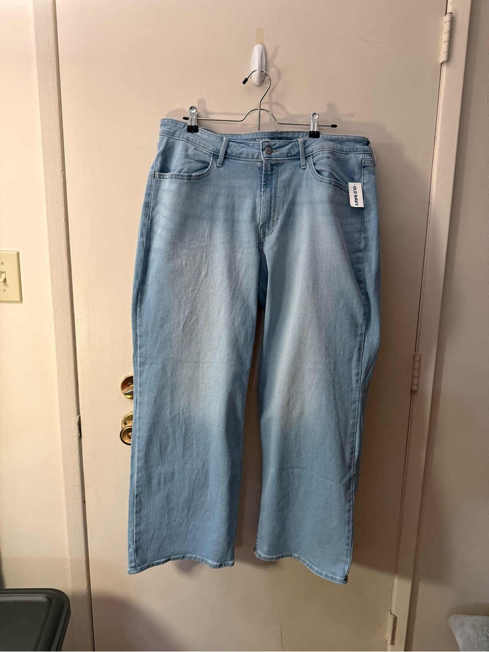 Old Navy Light Blue Wide-Leg Women’s Jeans